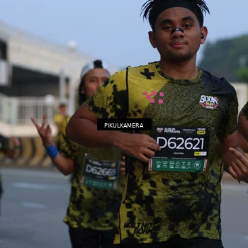 Runner Photo 6258373