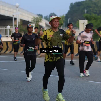 Runner Photo 6258386