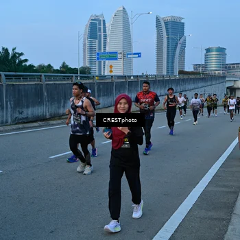 Runner Photo 6258389