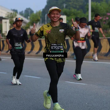 Runner Photo 6258401