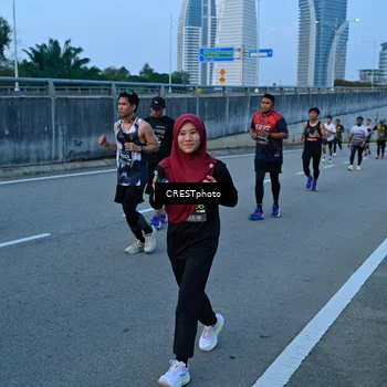 Runner Photo 6258407