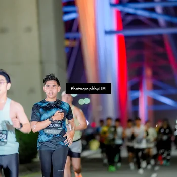 Runner Photo 6258412