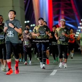 Runner Photo 6258456