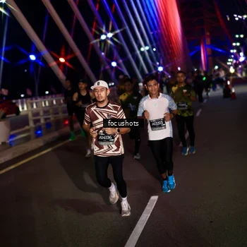 Runner Photo 6258481