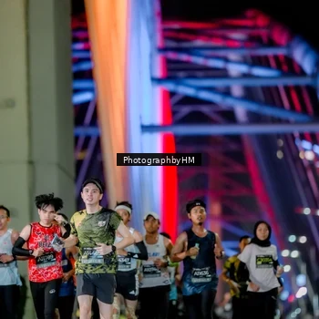 Runner Photo 6258484