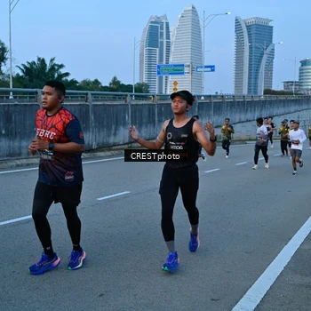 Runner Photo 6258494