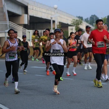 Runner Photo 6258501
