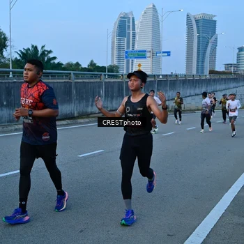 Runner Photo 6258504