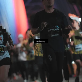 Runner Photo 6258516