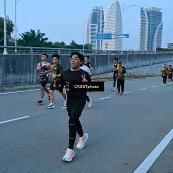 Runner Photo 6258526