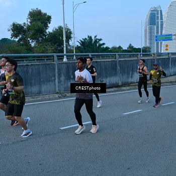 Runner Photo 6258535
