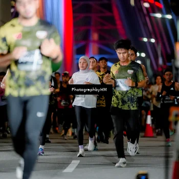 Runner Photo 6258536