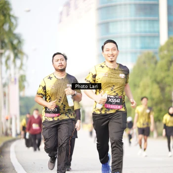 Runner Photo 6258550