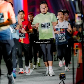 Runner Photo 6258568