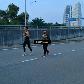 Runner Photo 6258580
