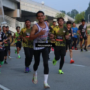 Runner Photo 6258586