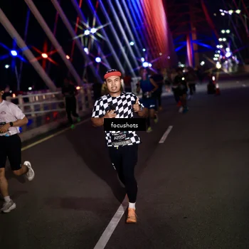 Runner Photo 6258609