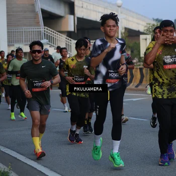 Runner Photo 6258630