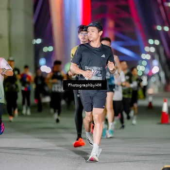 Runner Photo 6258641