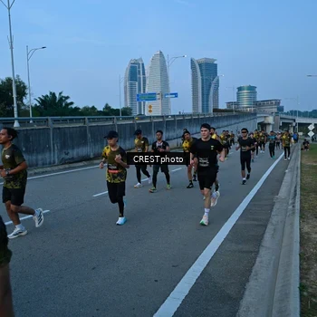 Runner Photo 6258647