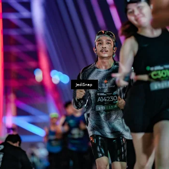 Runner Photo 6258660