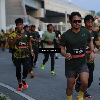 Runner Photo 6258684