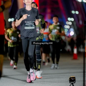 Runner Photo 6258691