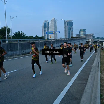 Runner Photo 6258695