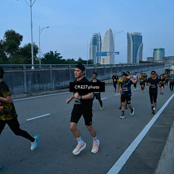 Runner Photo 6258703