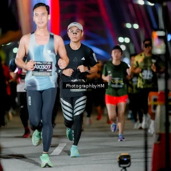 Runner Photo 6258705