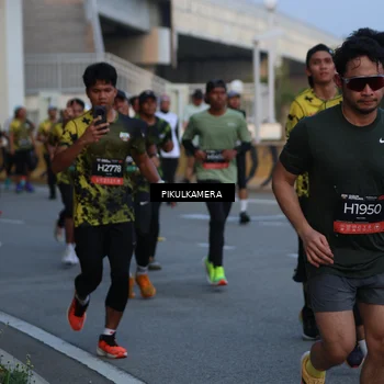 Runner Photo 6258708
