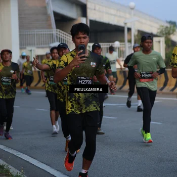 Runner Photo 6258712