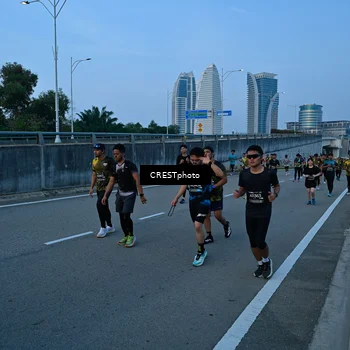 Runner Photo 6258716