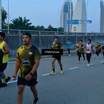 Runner Photo 6258731