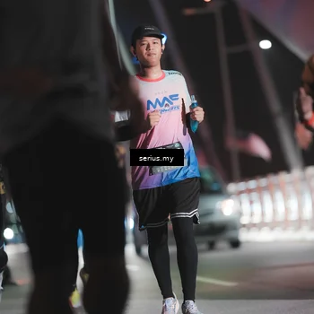 Runner Photo 6258738