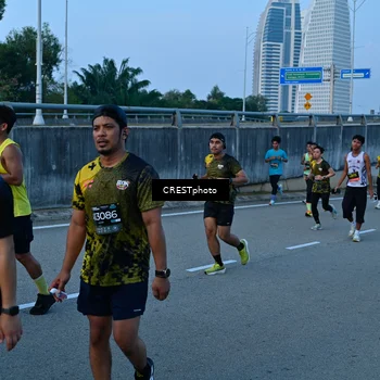 Runner Photo 6258743