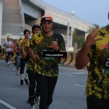 Runner Photo 6258763