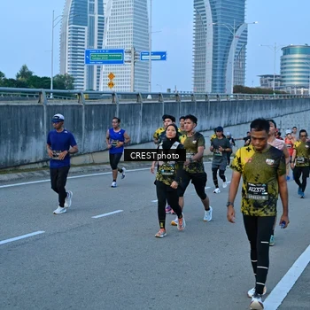 Runner Photo 6258844