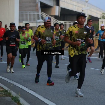 Runner Photo 6258887