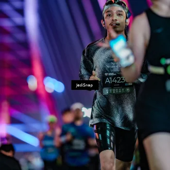 Runner Photo 6258901