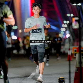 Runner Photo 6258919