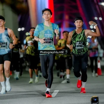 Runner Photo 6258928