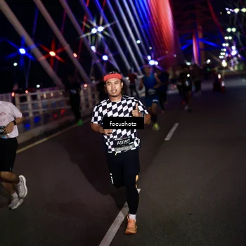 Runner Photo 6258937