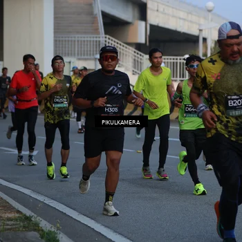Runner Photo 6258940