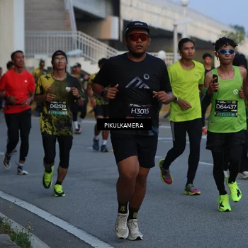 Runner Photo 6258945