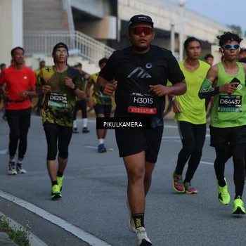 Runner Photo 6258958