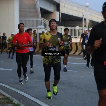 Runner Photo 6258970
