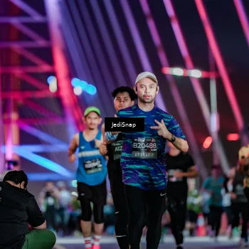 Runner Photo 6258974