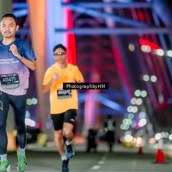 Runner Photo 6258998