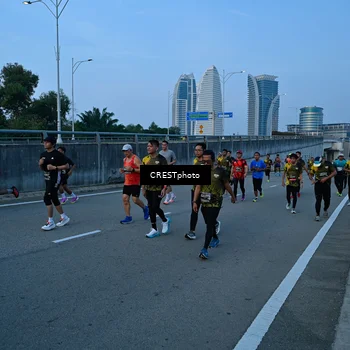 Runner Photo 6259005